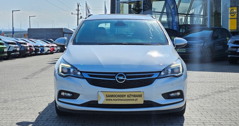 Opel Astra cena 46500 przebieg: 208500, rok produkcji 2017 z Brzeziny małe 211
